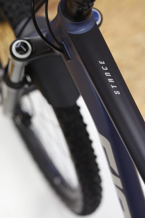 Stance 29 2 Pepeljasto Plava 2021. - Slika 8