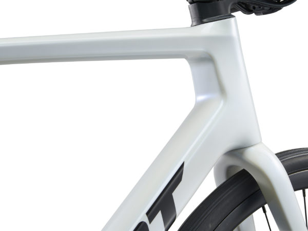 Giant TCR Advanced 2 KOM Illusion White 2025 - Slika 2